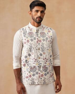 Men Embroidered Regular Fit Nehru Jacket-image-17