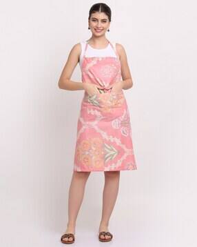 arrabi Printed Apron with Patch Pocket-picture-47