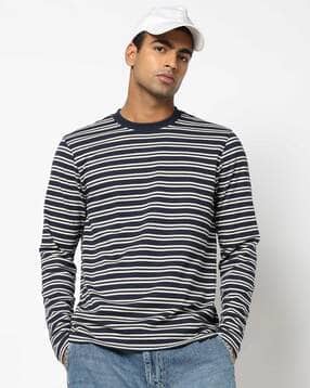 Men Striped Regular Fit Crew-Neck T-Shirt