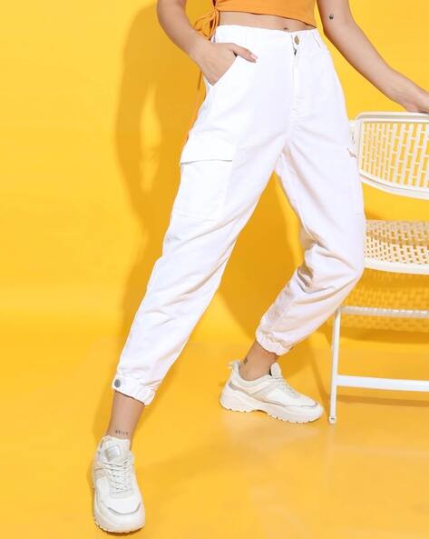 Tokyo Talkies Women Jogger Jeans with Fly-Button Closure