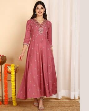 Embroidery Flared Kurta-image-25