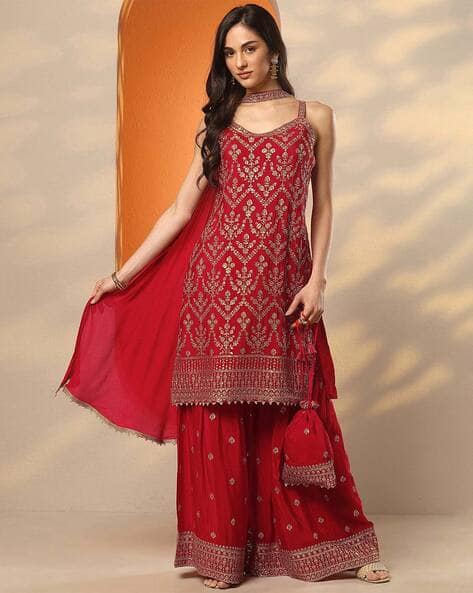 Women Embellished Kurta Set