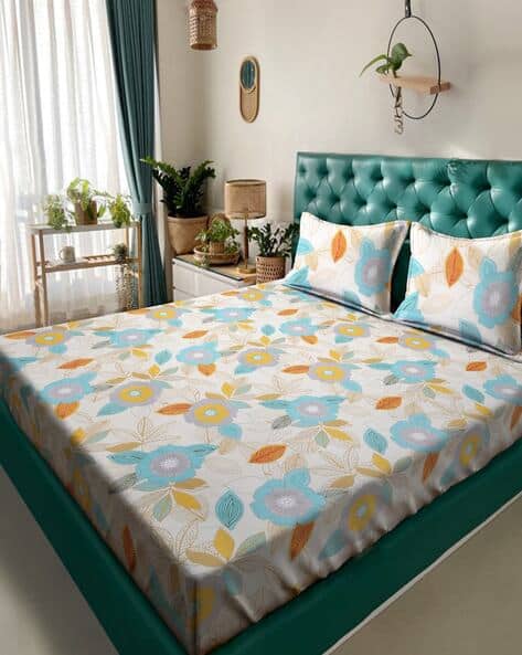 Arrabi King Size Bedsheet With 2 Pillow Covers