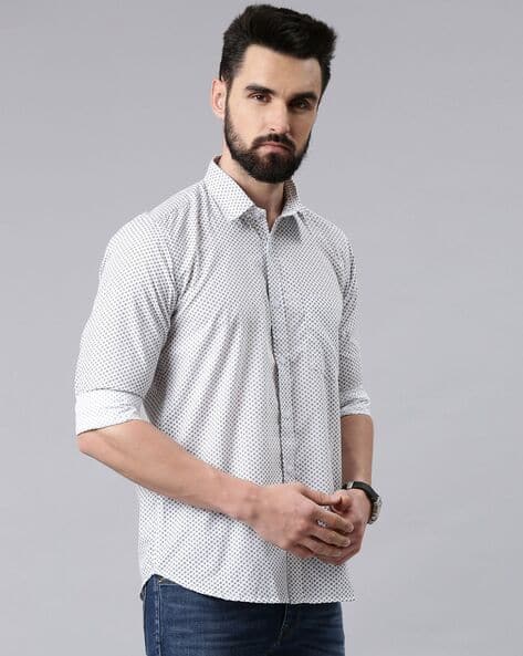 THE SOUL PATROL Men Geometric Print Slim Fit Shirt with Patch Pocket
