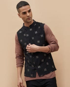 melange by lifestyle Men Embroidered Nehru jacket-picture-13