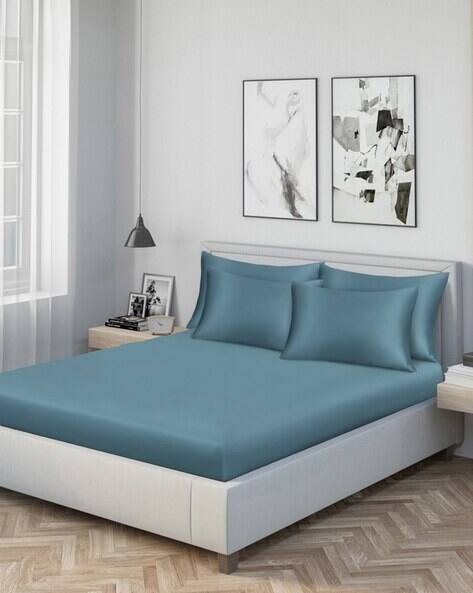 KLOTTHE  Cotton Blend Double Bedsheet with 4 Pillow Covers