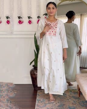 gosriki Women Embellished Anarkali Kurta Suit Set-picture-43