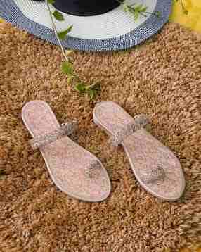 Women Embellished Toe-Ring Flat Sandals 