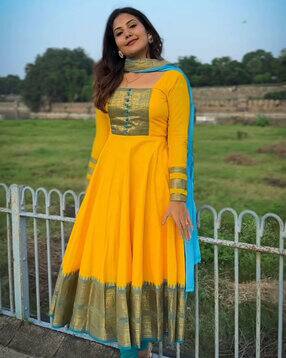 Women Zari Woven Anarkali Kurti 