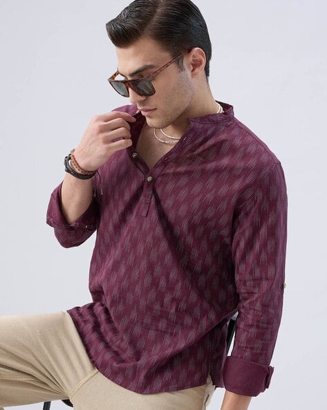 Men Printed Slim Fit Short Kurta with Mandarin Collar