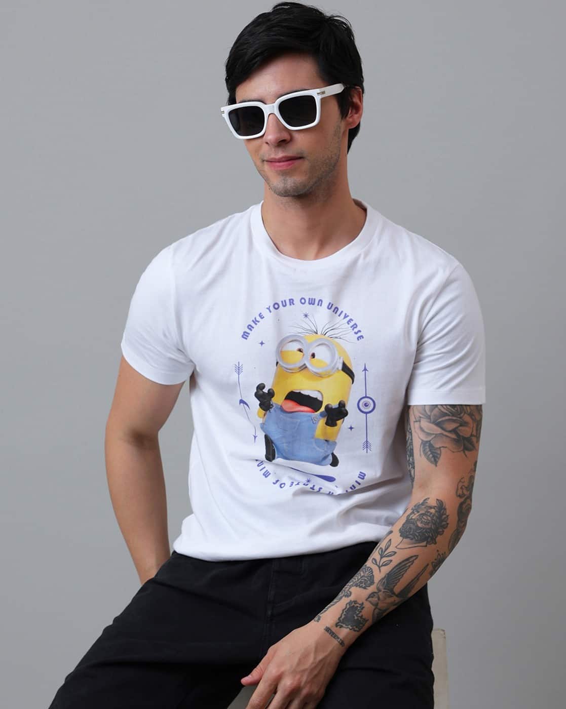 Buy Free Authority Minions - Regular Fit Minions Online | Ajio.com