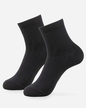 Men Textured Ankle-Length Socks