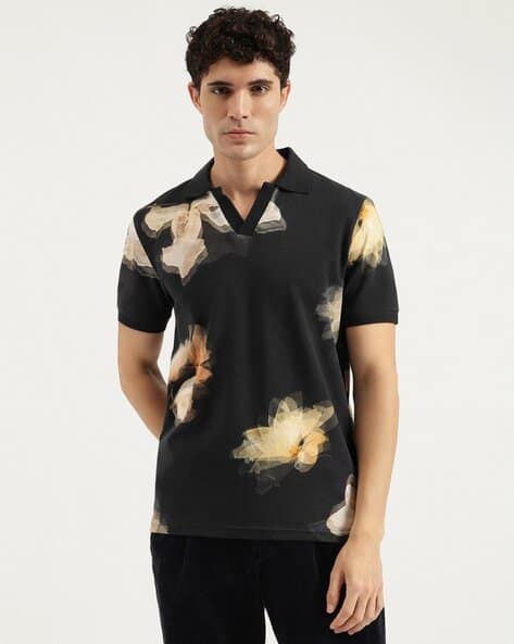 UNITED COLORS OF BENETTON Men Digital Print Regular Fit Jhony Polo T-Shirt