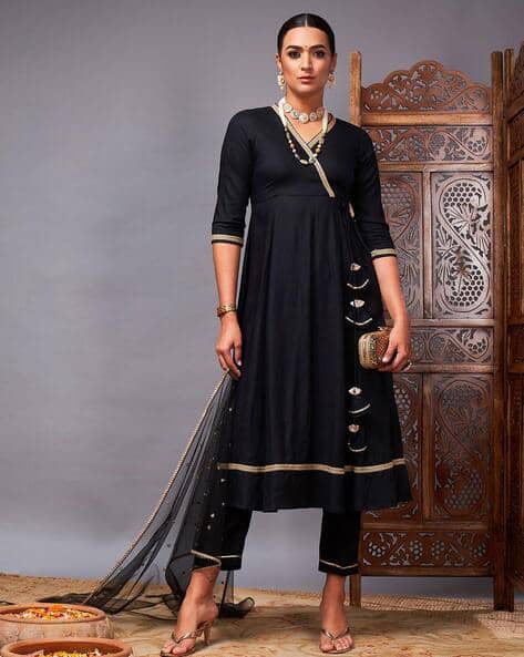 SHAE BY SASSAFRAS Women V-Neck Angrakha Kurta