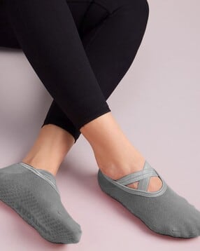cumsin Women Anti-Skid Socks with Silicone-Sole-picture-10