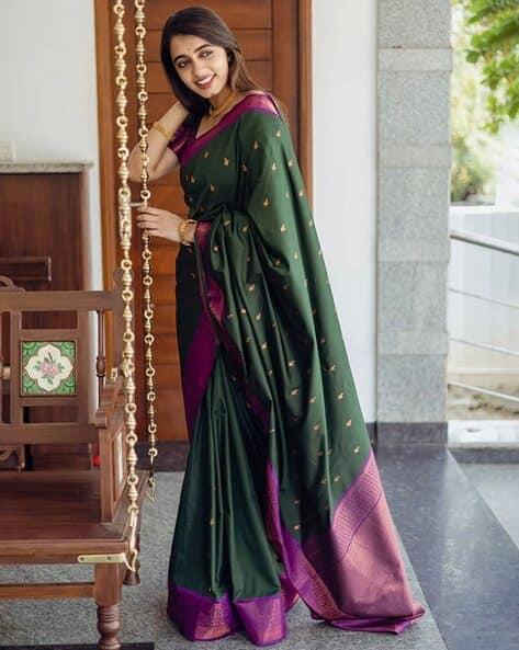 Women Kanjeevaram Silk Saree with Contrast Border