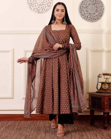 GOSRIKI Women Floral Anarkali Kurta Set
