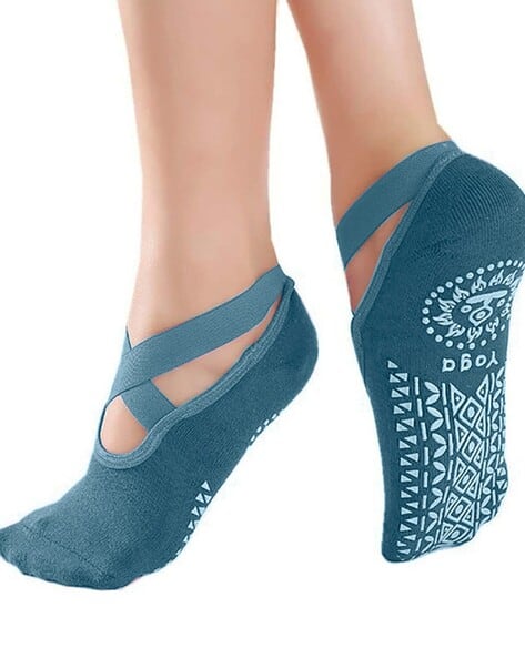 Gialon  Women Pack of 3 Non-Slip Ankle-Length Socks with Elasticated Straps