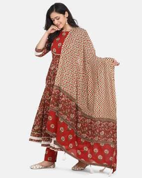 revangi Women Printed Dupatta-picture-12