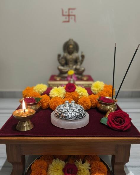 SABERA Silver Plated Laxmi Chran with Rosequartz
