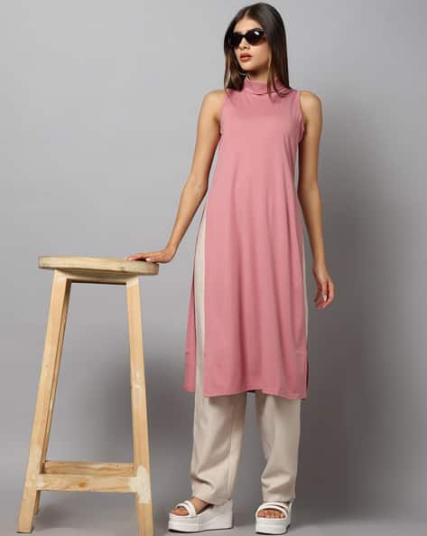 Killer Women Relaxed Fit Turtle-Neck Top