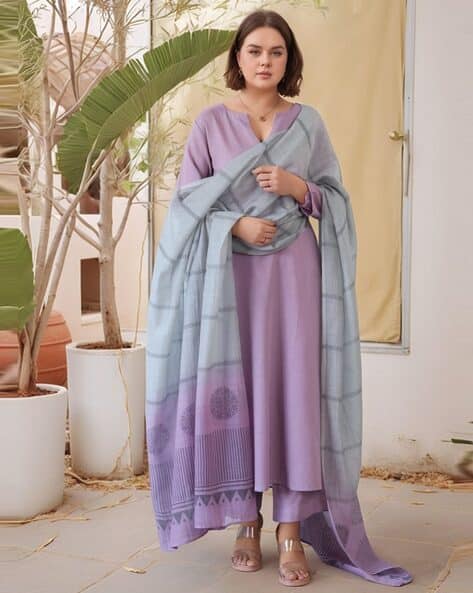 GOSRIKI Women V-Neck Straight Kurta Suit Set
