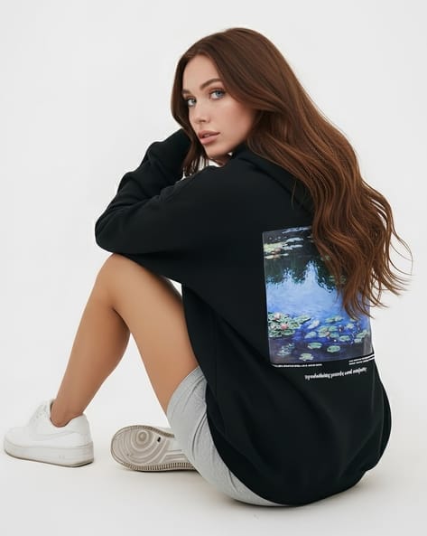 Women Oversized Hoodie with Kangaroo Pockets