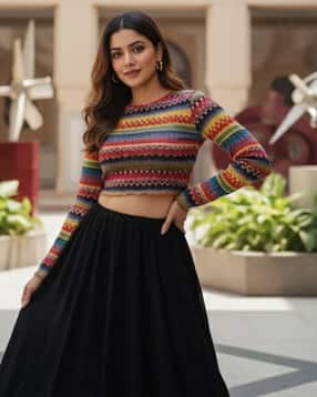 Women Slim Fit Geometric Blouse with Boat Neck