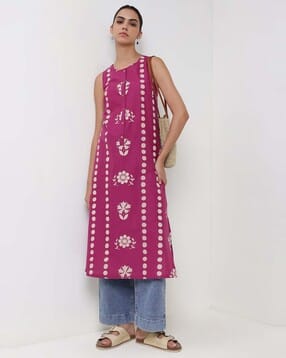 pink fort Women Floral Print Straight Kurta-picture-18
