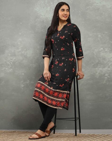 Rangriti Women Floral Kurta Set
