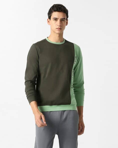 VANHEUSEN FLEX Men Colourblock Regular Fit Sweatshirt