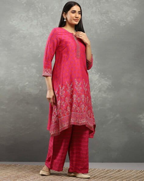 Rangriti Women Embellished Kurta Set