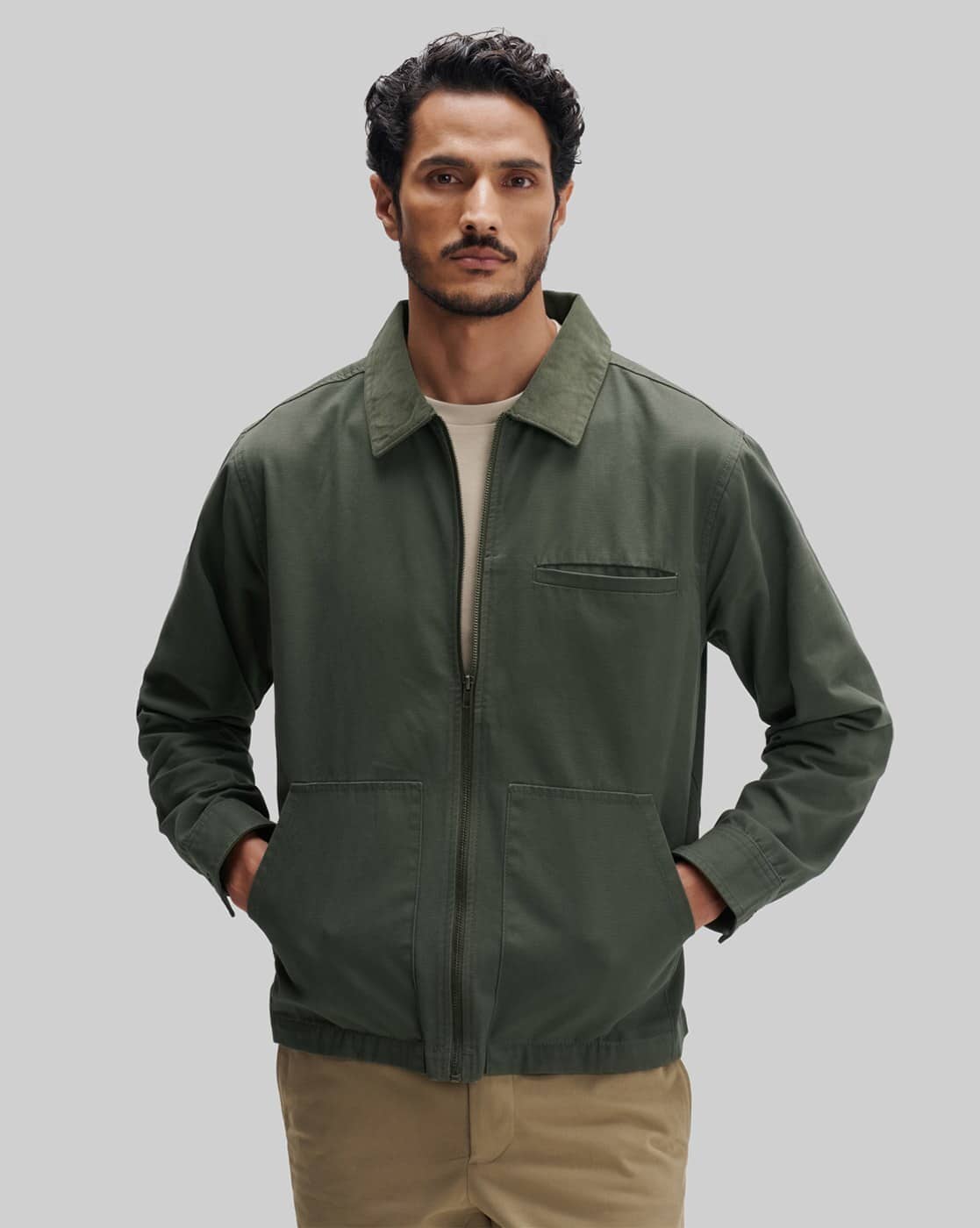 WALKER AND HAWKES ミリタリージャケット XS オリーブグリーン Buy XYXX Men Regular Fit Zip-Front Jacket Online | Ajio.com