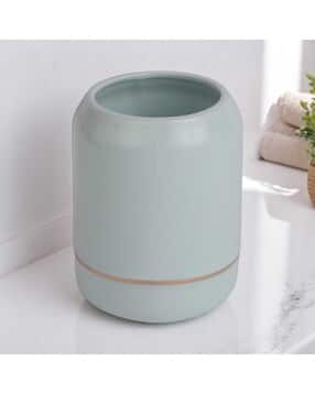 1 Piece Toothbrush Holders