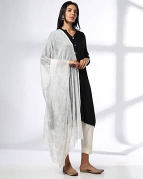 avaasa mix n' match Women Floral Print Dupatta-picture-36