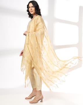 avaasa mix n' match Women Striped Dupatta with Tassels-picture-13