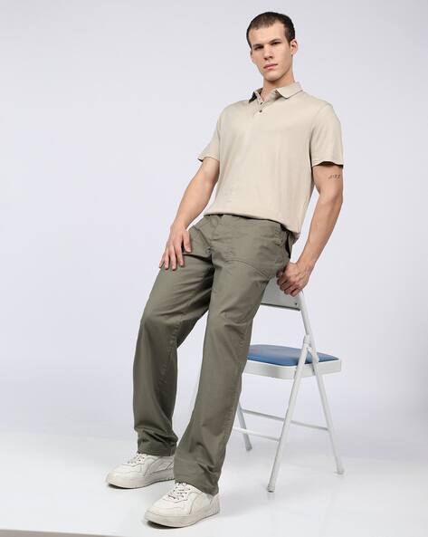 Calvin Klein Jeans Men Mid-Rise Relaxed Fit Trousers