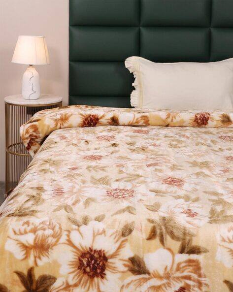 Saral Home  Light Weight Cloudy Mink Silky-Soft Blanket