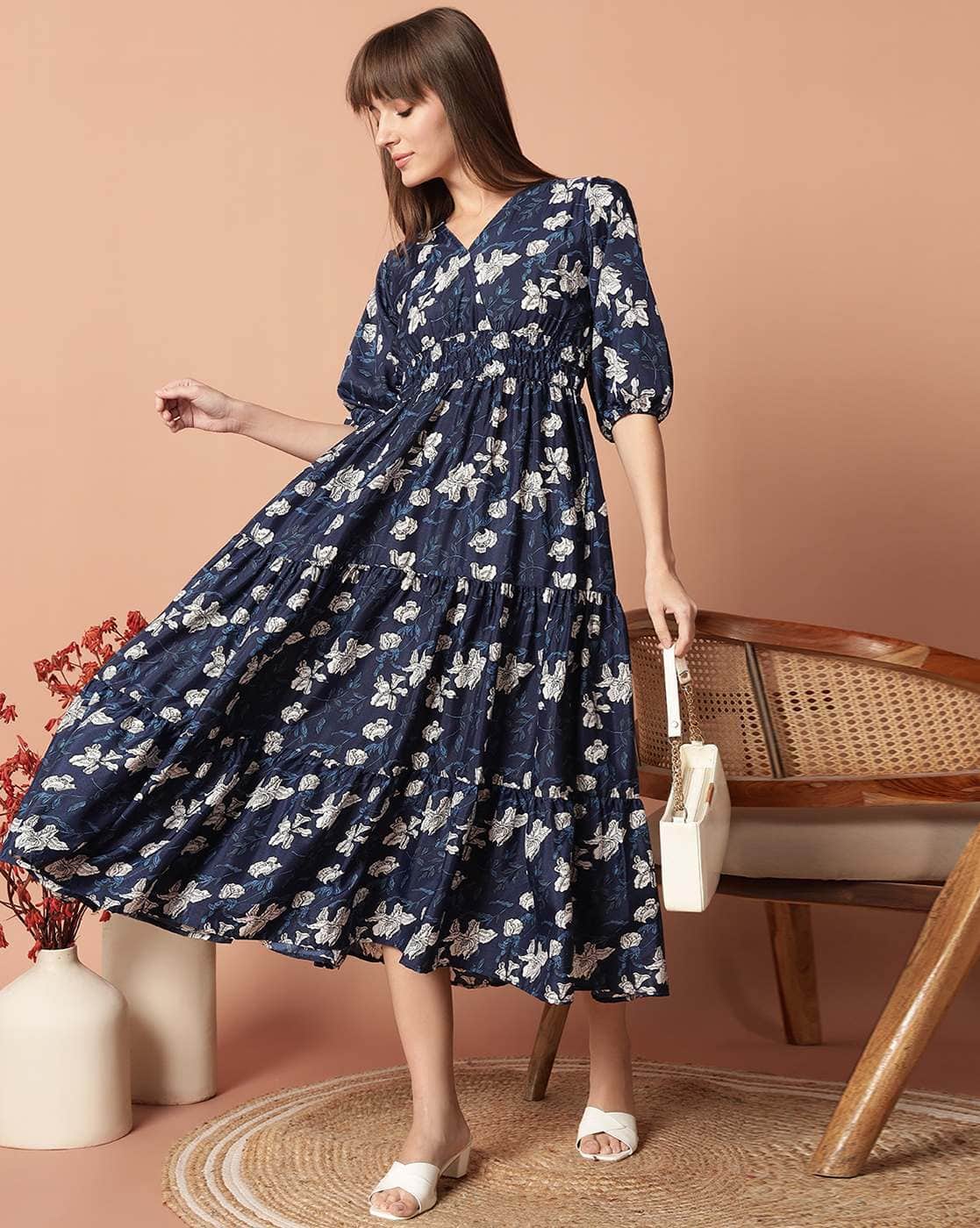 Buy LEIA Women Floral Print V-Neck Fit Online | Ajio.com