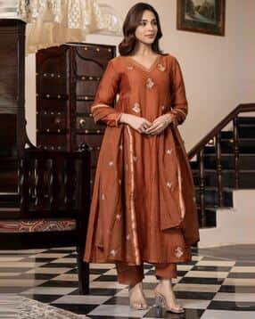 Women Embroidered Anarkali Kurta Set with Dupatta