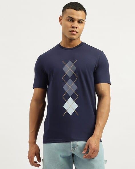 UNITED COLORS OF BENETTON Men Gradation Argyle Relaxed Fit Crew-Neck T-Shirt
