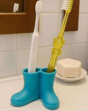 Boot Shape Toothbrush Holder -image-17