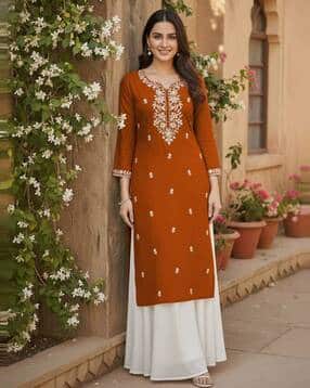 Women Embroidered Straight Kurta