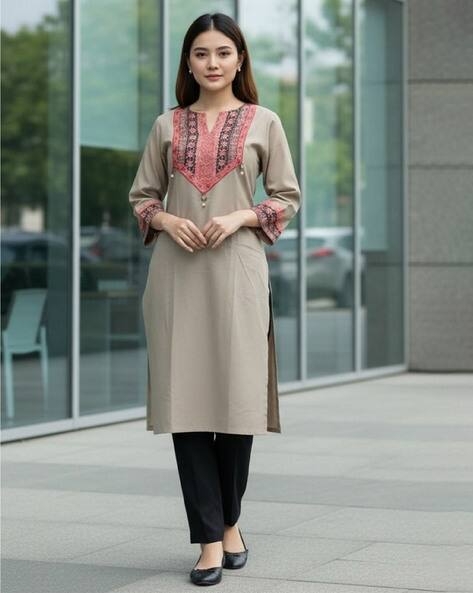 ASHRIFAB Women Round-Neck Straight Kurta Set