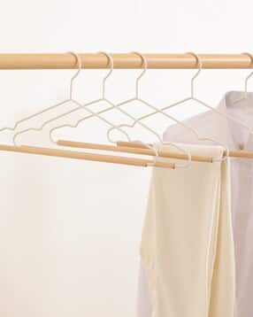 stor Set of 5 Wooden Clothes Hangers-picture-27
