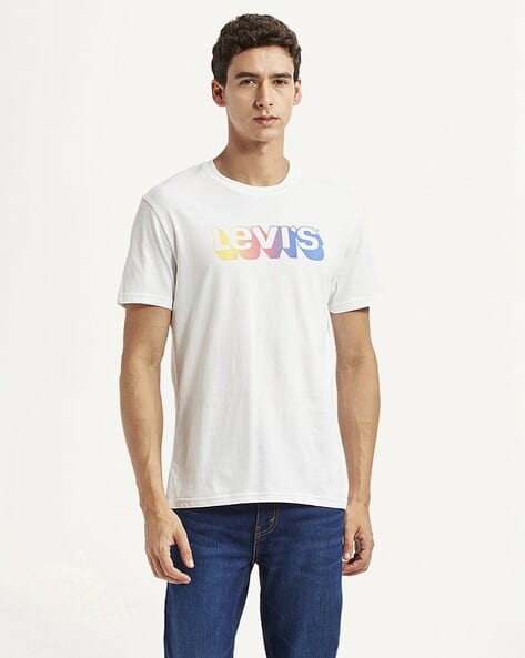 LEVI'S Men Round-Neck Slim Fit Cotton T-Shirt