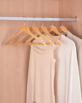 stor Set of 5 Wooden Clothes Hangers-picture-30