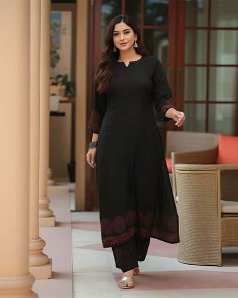 Women Geometric Straight Kurta Set