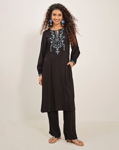 Global Desi Women Embroidered Straight Kurta