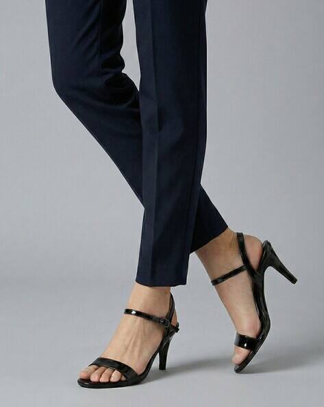 LYDC LONDON Women Slip-On Kitten Heeled Sandals with Stitch Detail